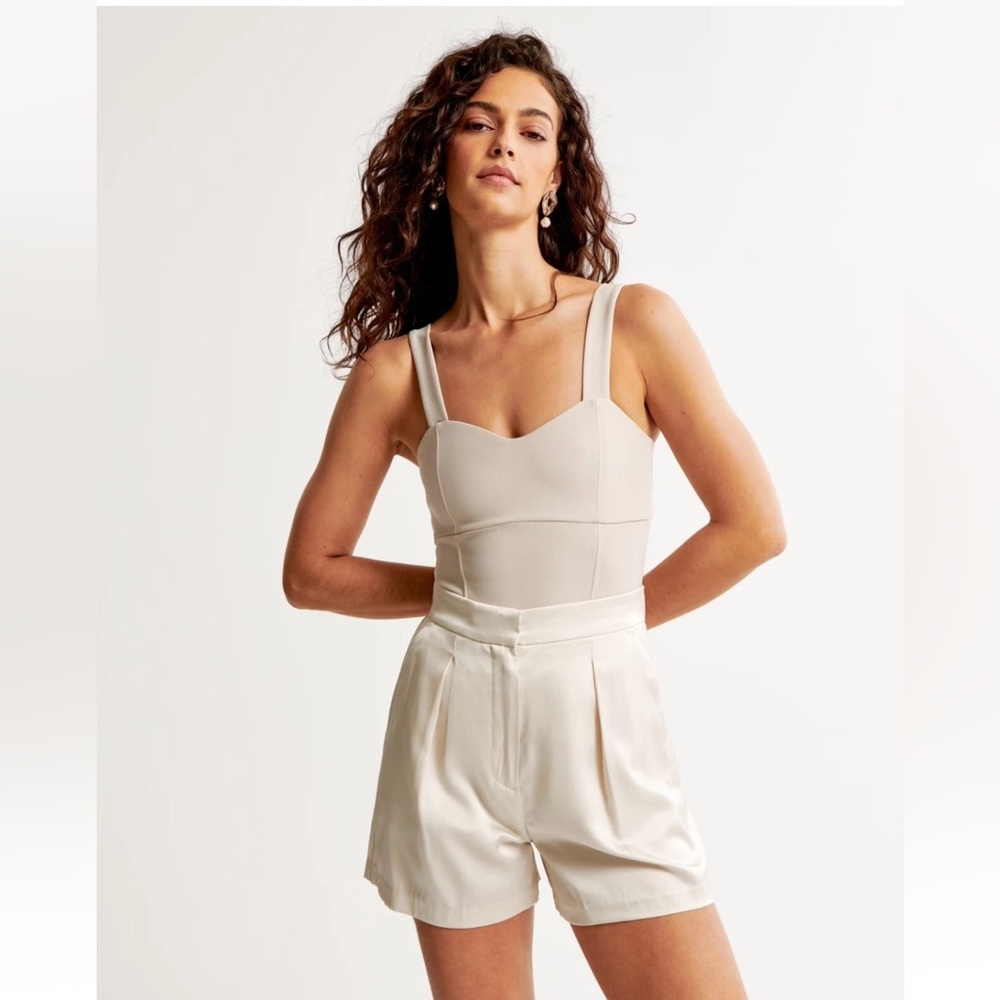 Abercrombie & Fitch Crepe Sweetheart Bodysuit Large